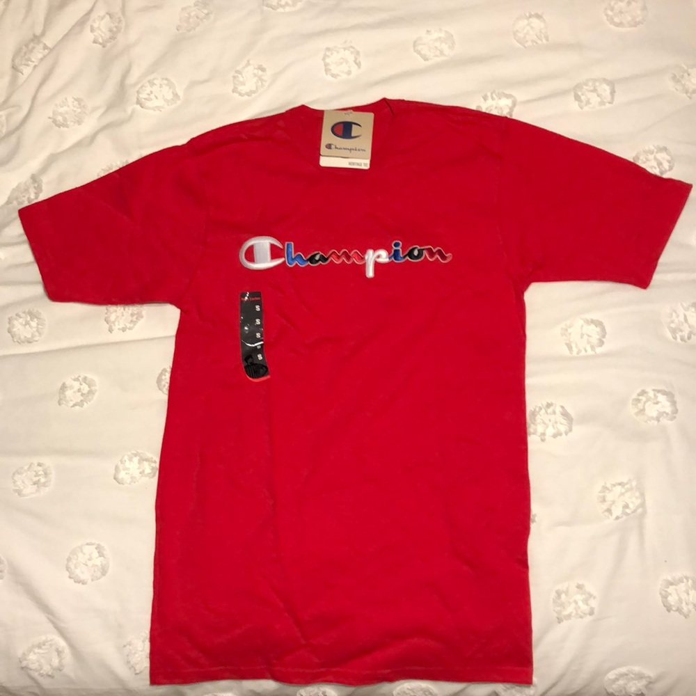 Men’s Small Multicolored script T-shirt